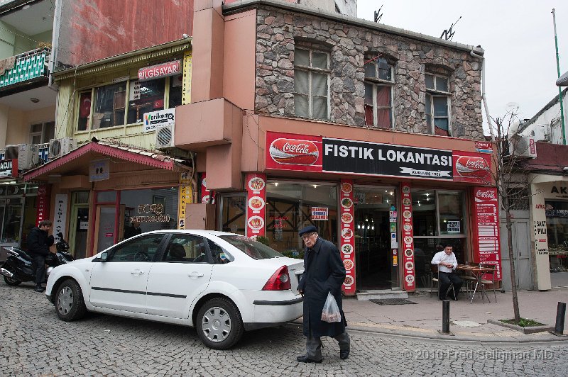 20100331_075602 D3.jpg - Cobblestone streets of Ortakoy